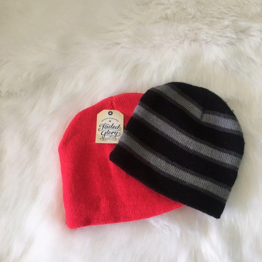 2 Faded Glory Winter Hats - Picture 2 of 6